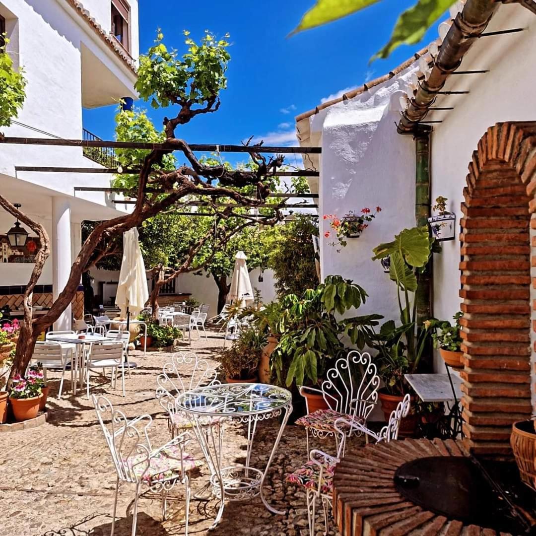 Hotel Rural Verde Oliva Comares Exterior photo